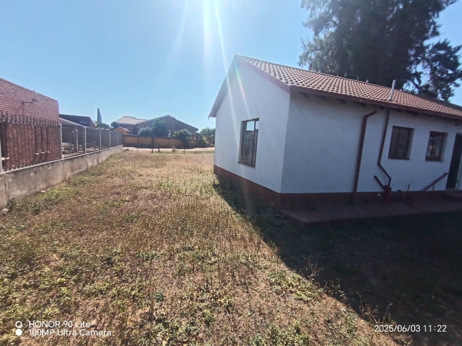 3 Bedroom Property for Sale in Mabopane Unit U North West